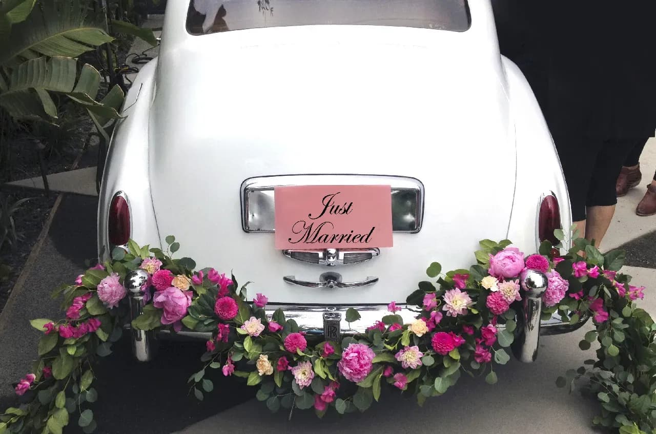 White-painted 1962 Rolls-Royce Silver Cloud II LWB, paintwork White-painted 1962 Rolls-Royce Silver Cloud II LWB, paintwork