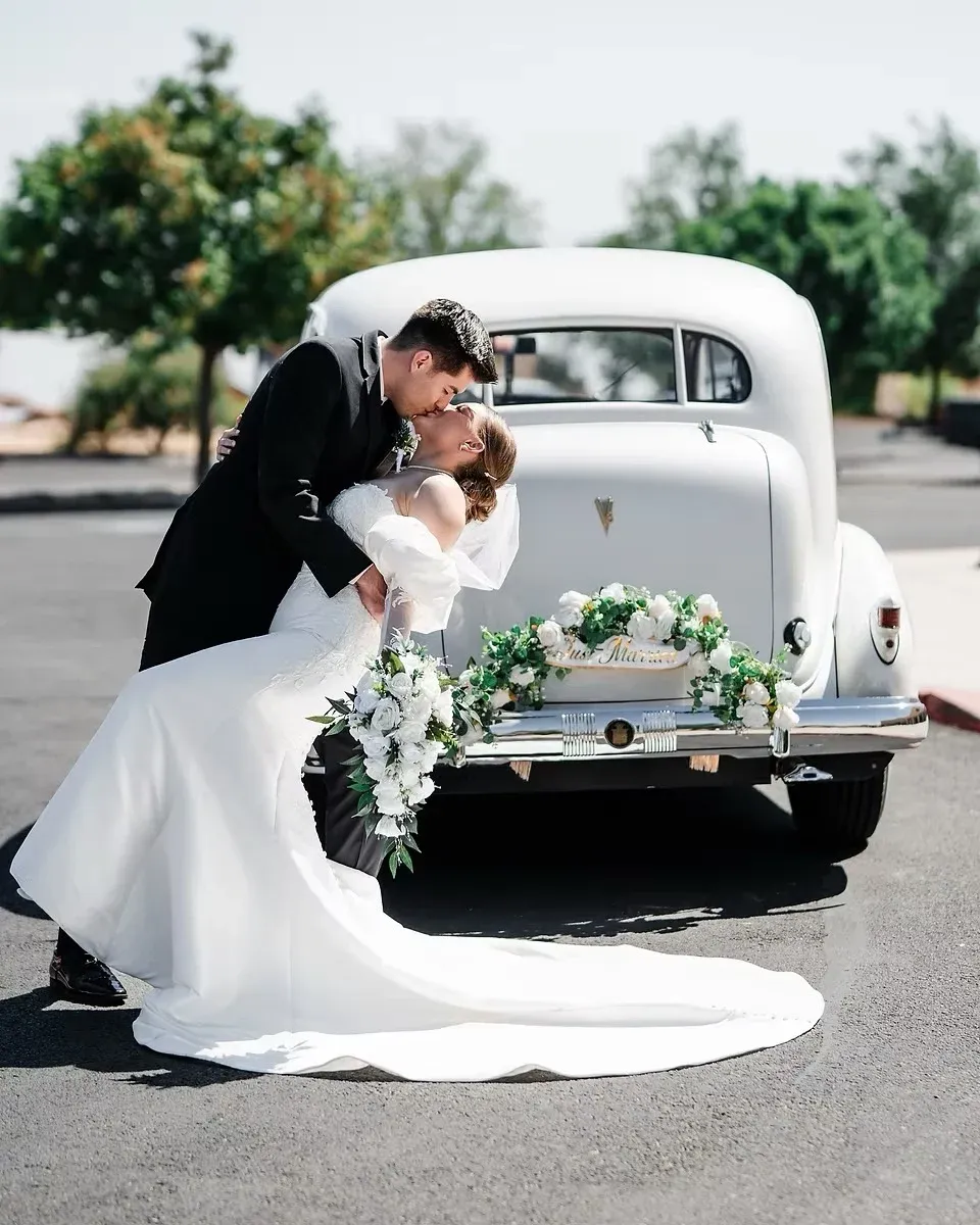White 1937 Cadillac Fleetwood Series 70, photo 6 for wedding car rental in Alamosa County, CO