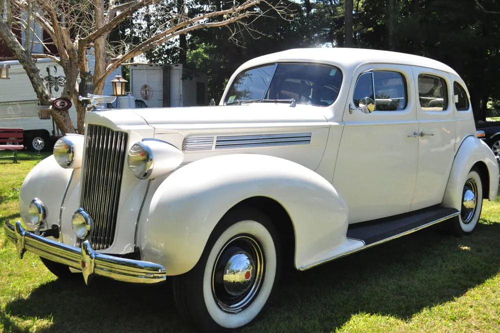 1939 Packard 1939 Packard with running boards for wedding car rental