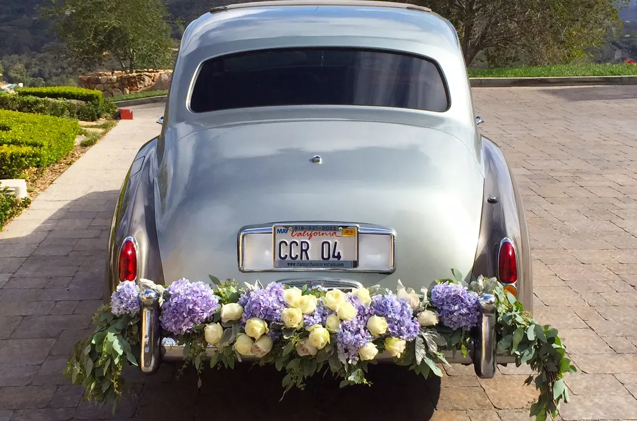 1958 Silver Rolls-Royce Silver Cloud I exterior, photo 3 for wedding car rental in Beverly Hills, CA