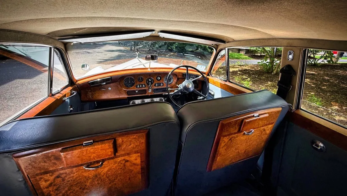 1961 Rolls-Royce Silver Cloud interior for wedding car rental in North Attleboro, MA