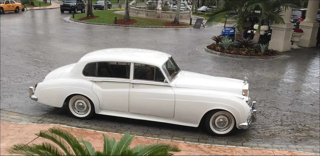 1961 Rolls-Royce Silver Cloud White 1961 Rolls-Royce Silver Cloud White ready for booking