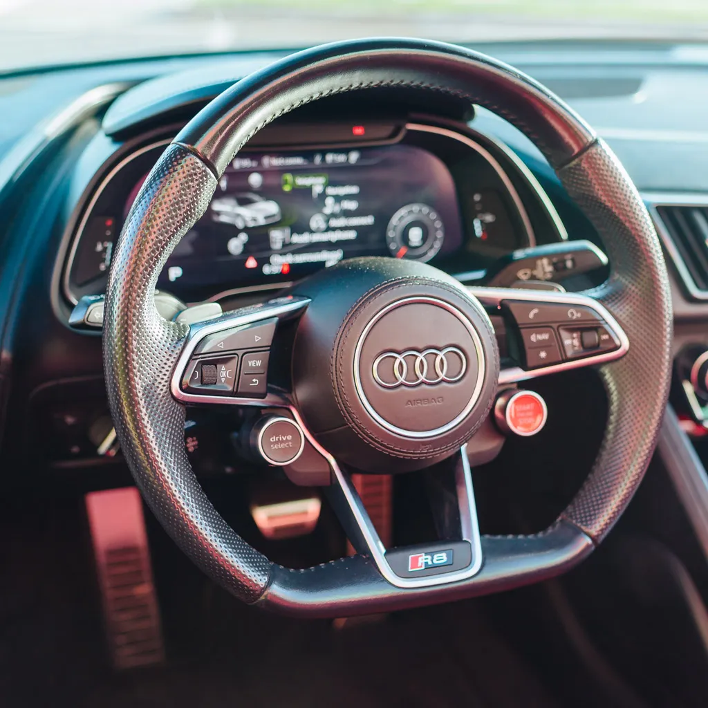 Silver 2022 Audi R8 V10 Spyder Iblis, photo 10 for wedding car rental in Rockville, MD Silver 2022 Audi R8 V10 Spyder Iblis, photo 10 for wedding car rental in Rockville, MD