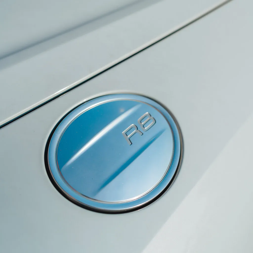 Silver 2022 Audi R8 V10 Spyder Iblis, photo 8 for wedding car rental in Rockville, MD Silver 2022 Audi R8 V10 Spyder Iblis, photo 8 for wedding car rental in Rockville, MD