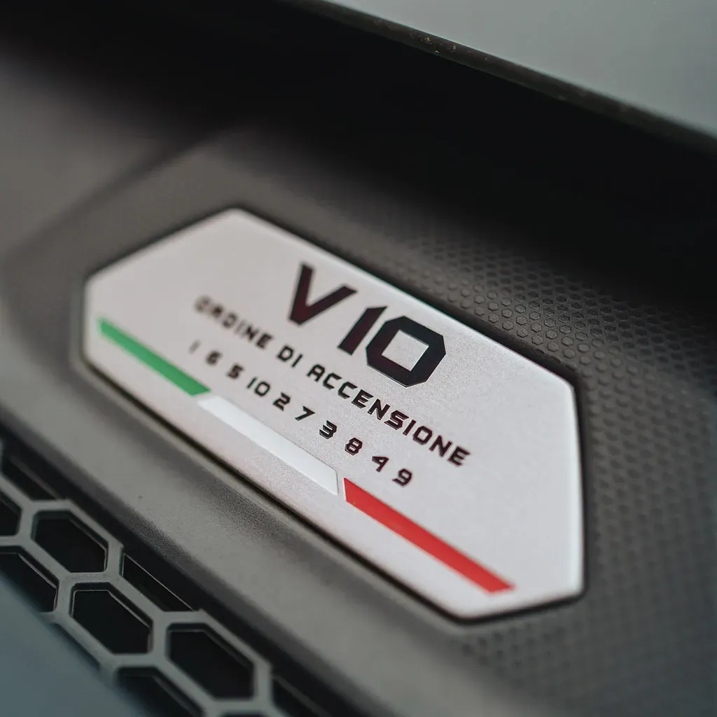 Orange 2022 Lamborghini Huracan EVO Arancia Atlas, photo 9 for wedding car rental in Franklin County, PA Orange 2022 Lamborghini Huracan EVO Arancia Atlas, photo 9 for wedding car rental in Franklin County, PA