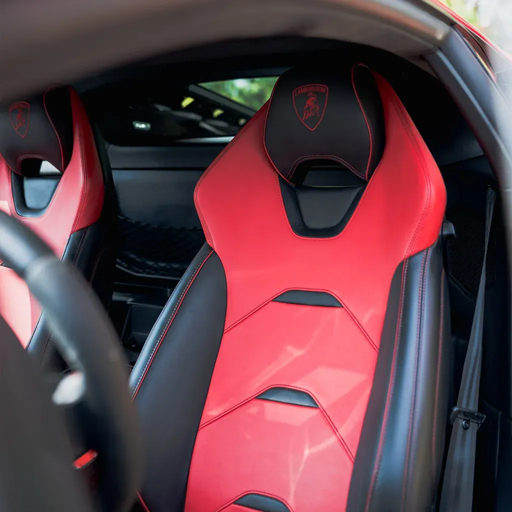 Red 2022 Lamborghini Huracan EVO Rosso Mars, photo 7 for wedding car rental in Rockville, MD