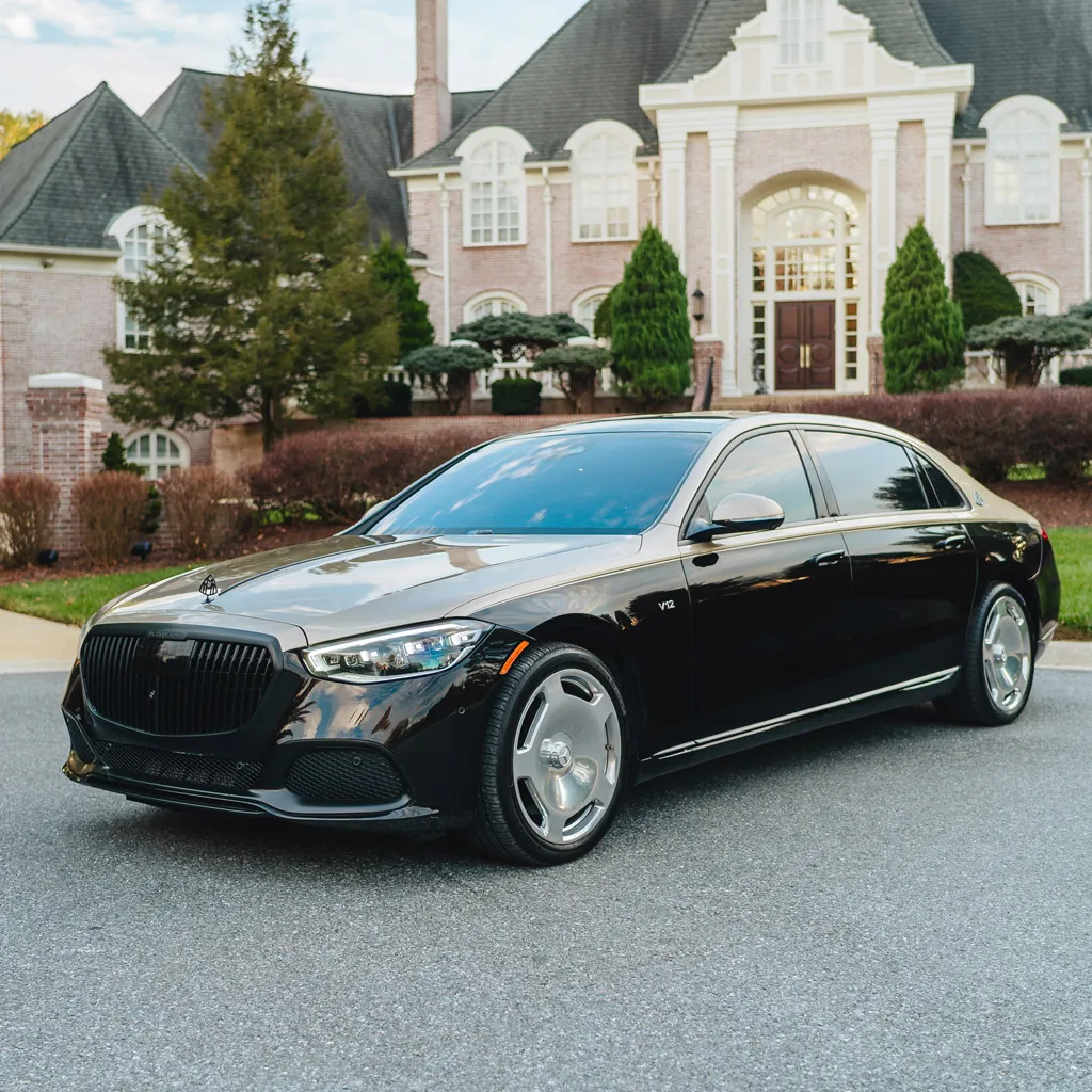 Black 2023 Gold Mercedes-Maybach S680 Manufaktur Edition, photo 4 for wedding car rental in Adams County, PA