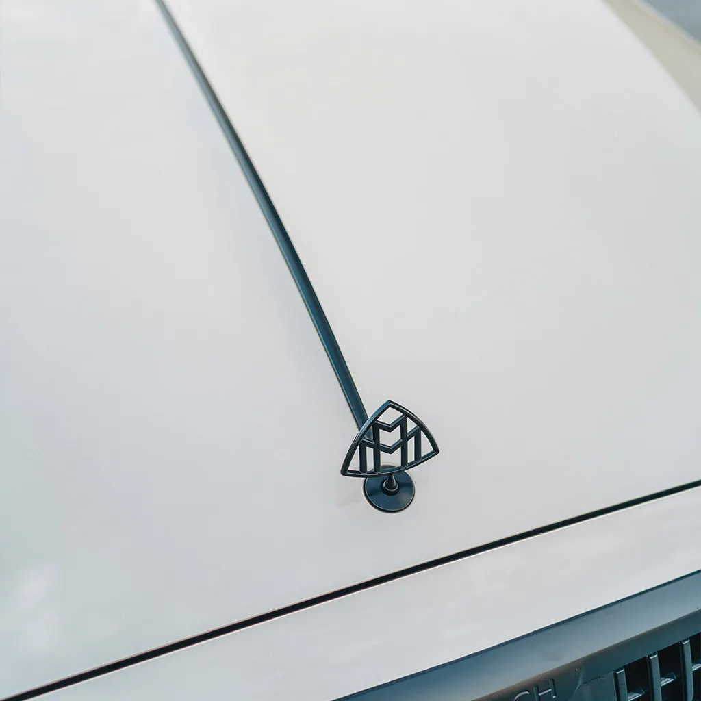 Black 2023 Gold Mercedes-Maybach S680 Manufaktur Edition, photo 6 for wedding car rental in Adams County, PA