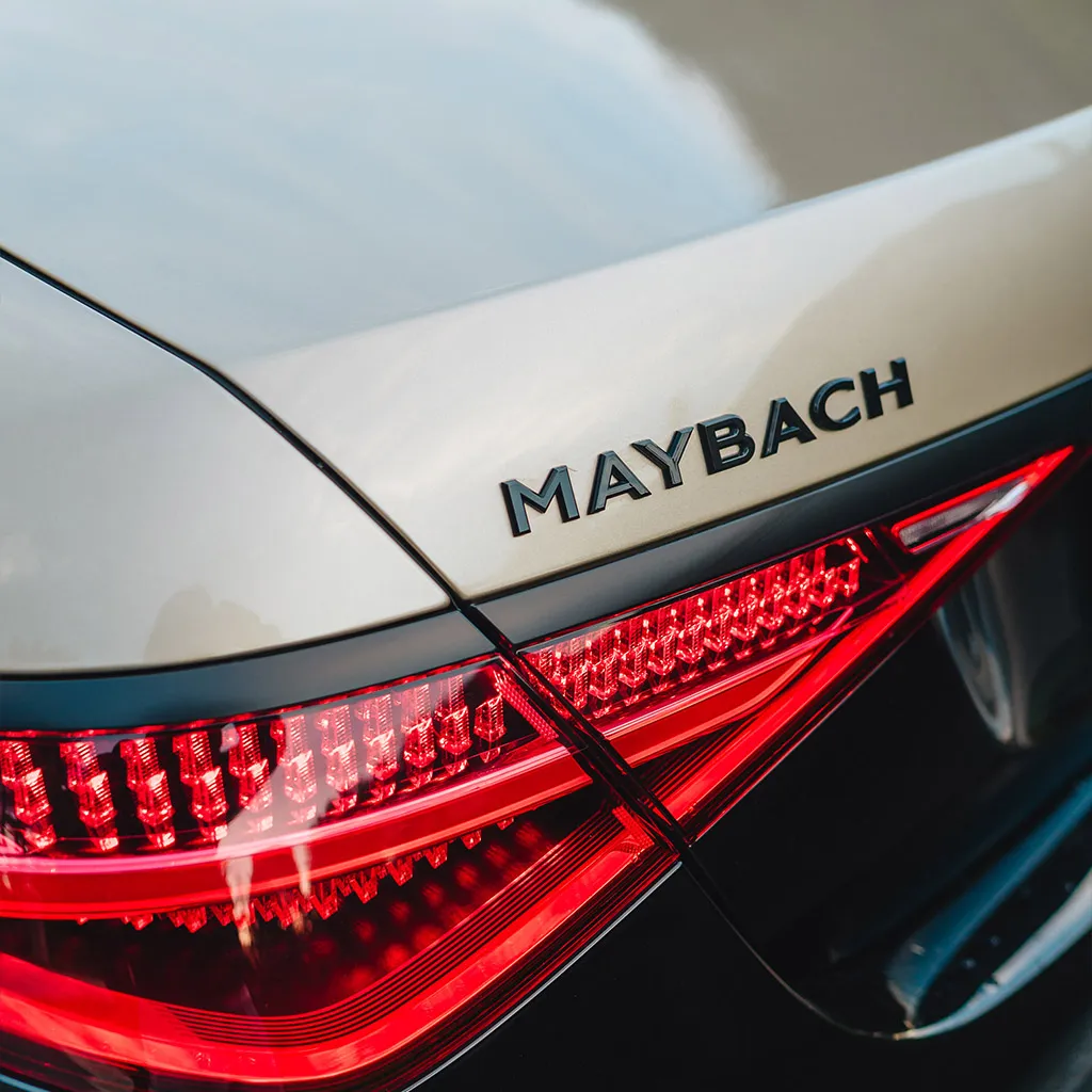 Black 2023 Gold Mercedes-Maybach S680 Manufaktur Edition, photo 7 for wedding car rental in Adams County, PA