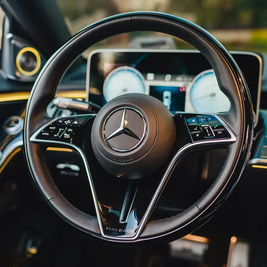 Black 2023 Gold Mercedes-Maybach S680 Manufaktur Edition, photo 9 for wedding car rental in Adams County, PA