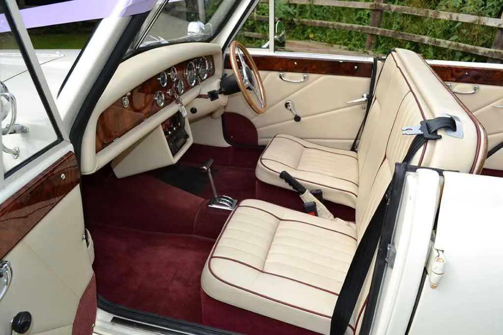 Beuford 1920 interior with convertible roof, photo 3 for wedding car rental in Archer City, TX