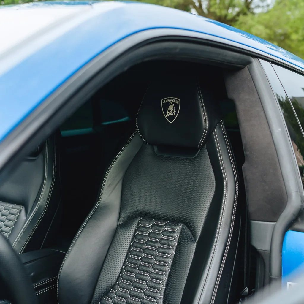 Blue Blu Eleos Lamborghini Urus, photo 8 for wedding car rental in Rockville, MD