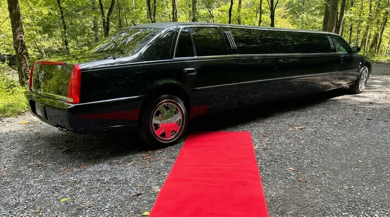 Cadillac Stretch Limousine Cadillac Stretch Limousine ready for booking