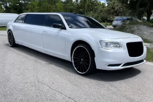 Chrysler 300 Stretch Limousine for limo rental in Estero, FL