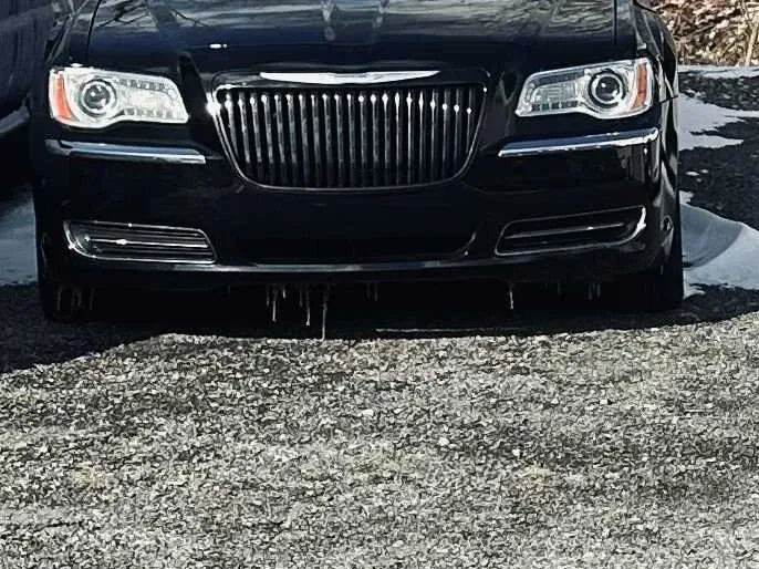 Pink-painted Chrysler Limousine [2]