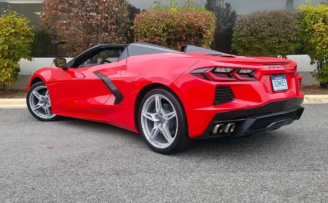 Red-painted Corvette Convertible [2]
