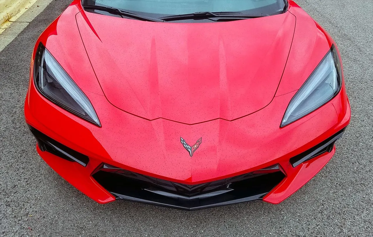 Red-painted Corvette Convertible [4]