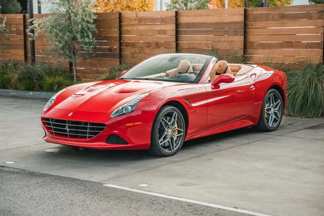 Red-painted Ferrari California T [2]