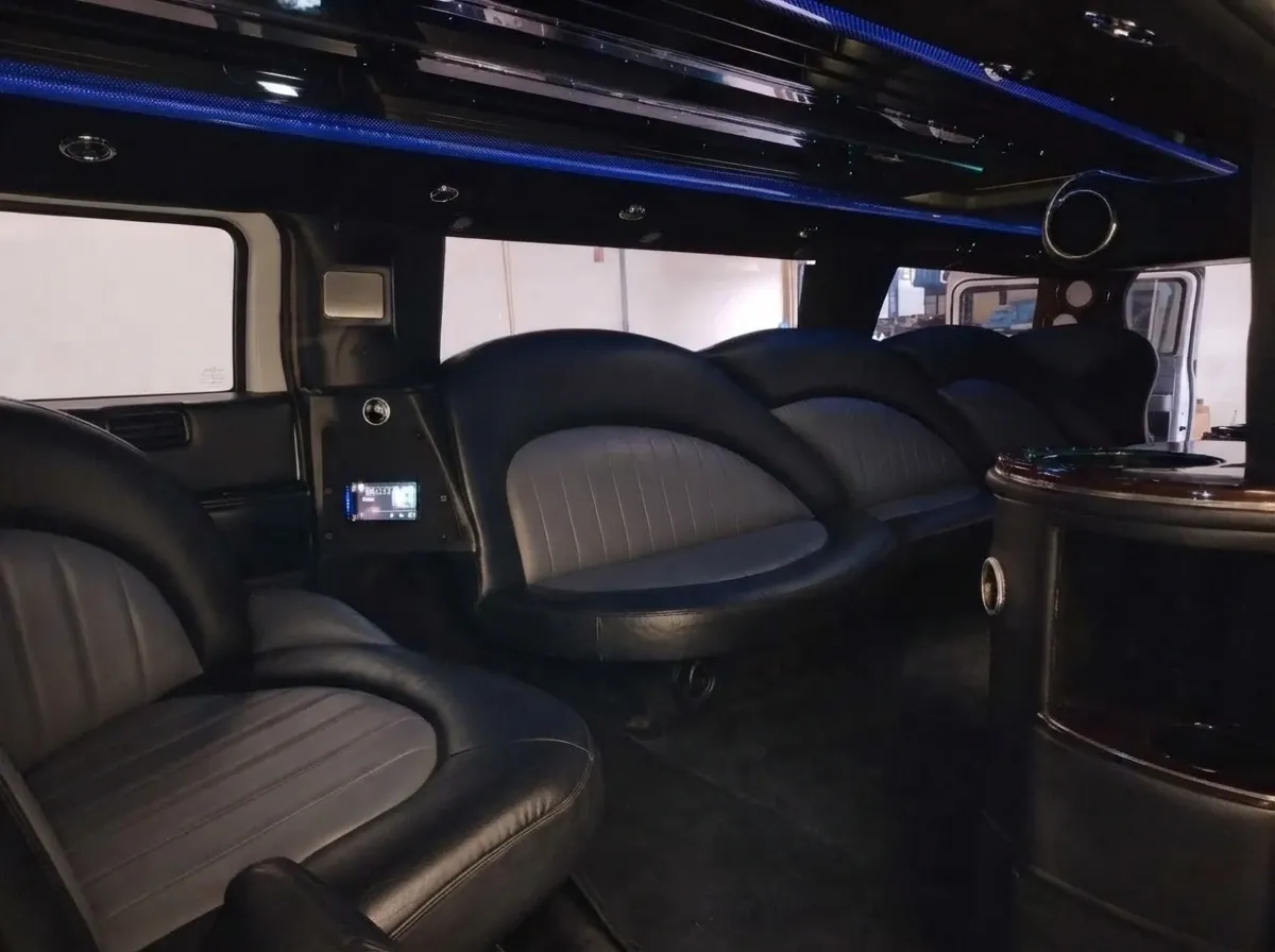 Black-painted Hummer Limousine [12]