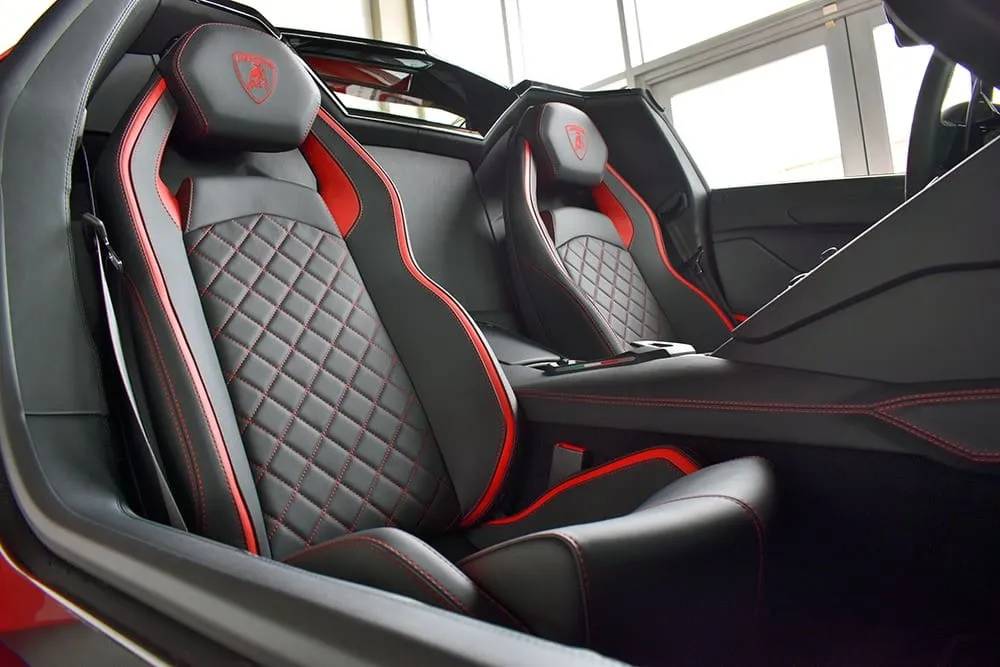 Red-painted Lamborghini Aventador S [5]