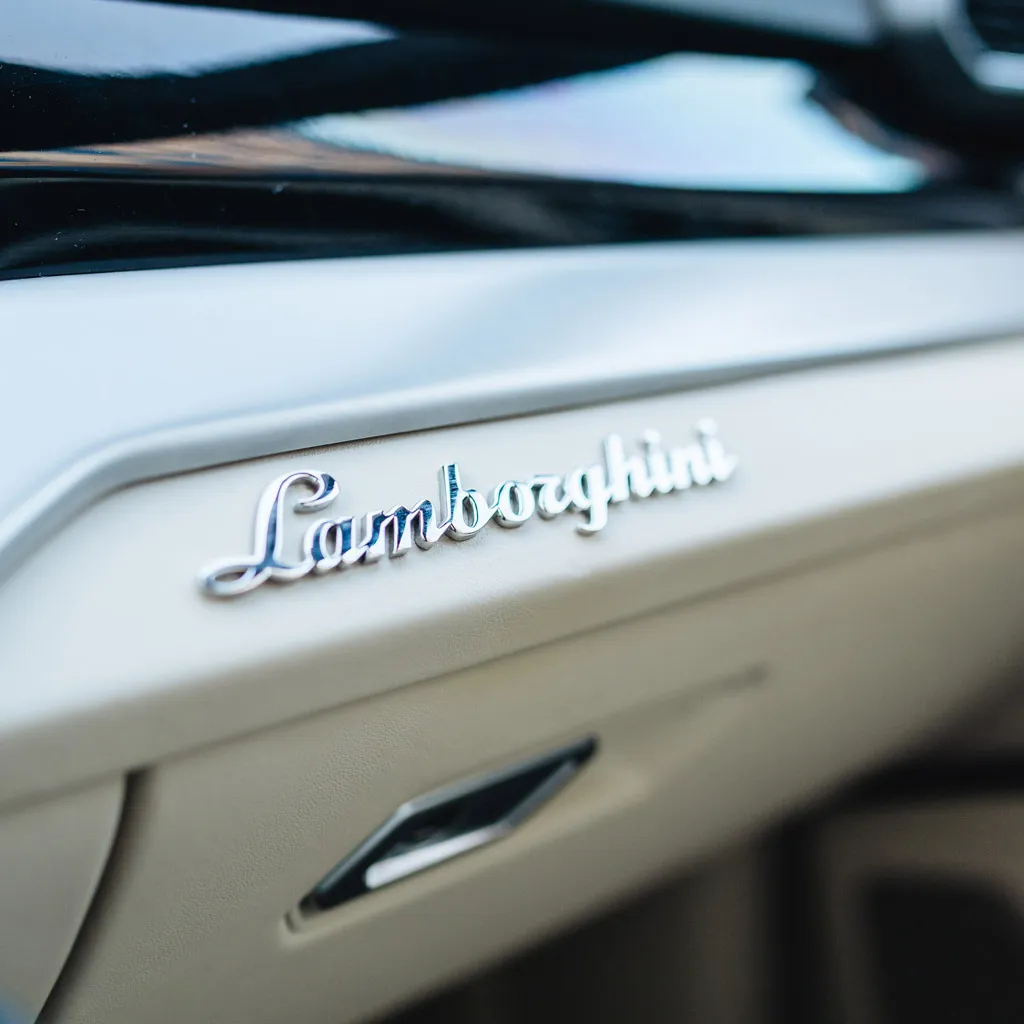 White Lamborghini Urus Omnino Albus, photo 11 for wedding car rental in Rockville, MD