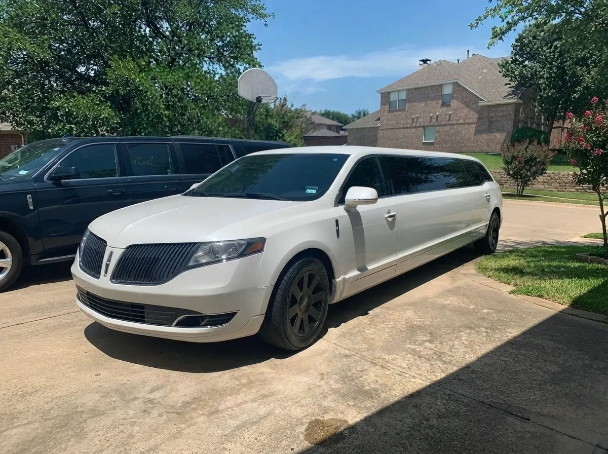 Lincoln MKT Limousine White-painted Lincoln MKT Limousine ready for booking