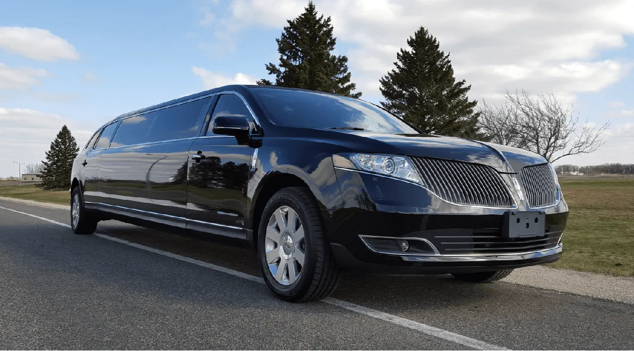 Black Lincoln Stretch Limousine with tinted windows for limo rental
