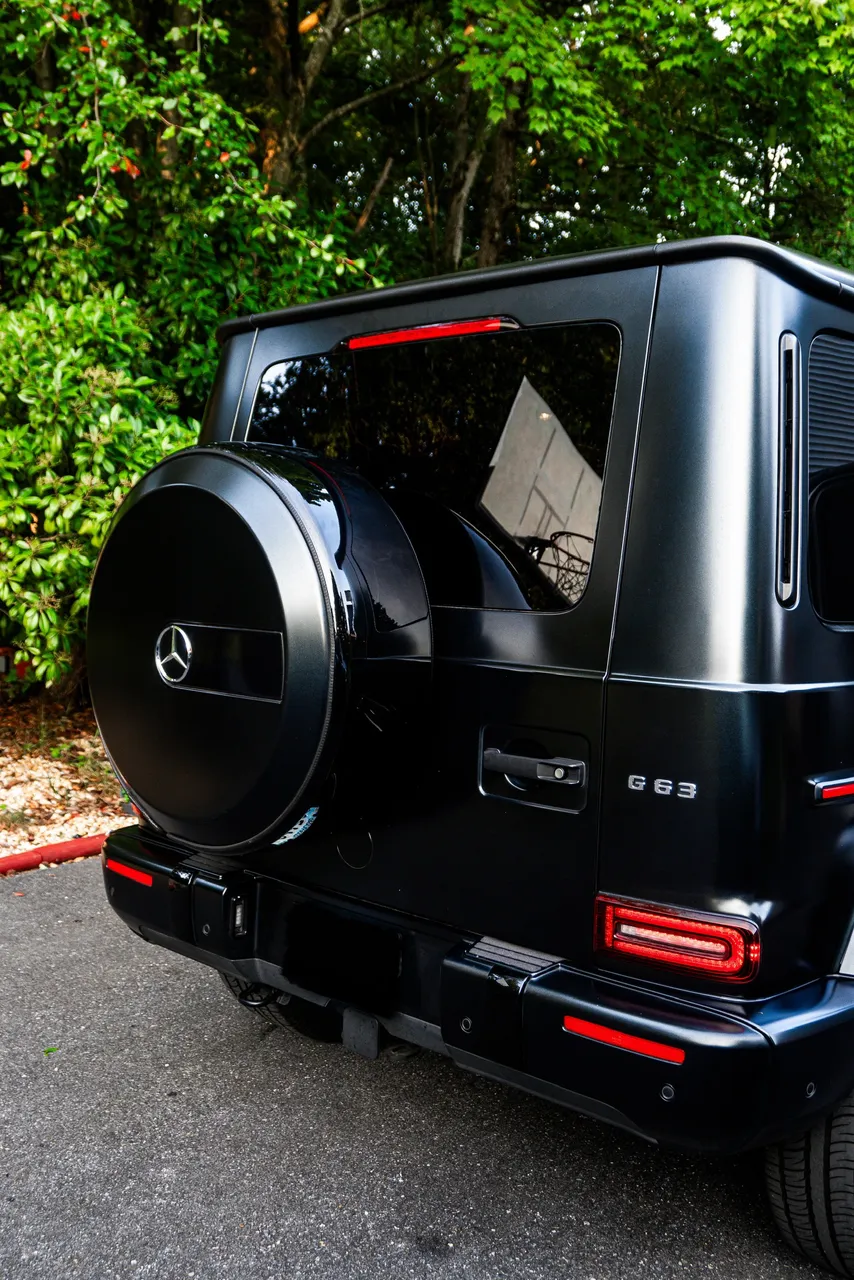 Mercedes AMG G63 — Black [3]