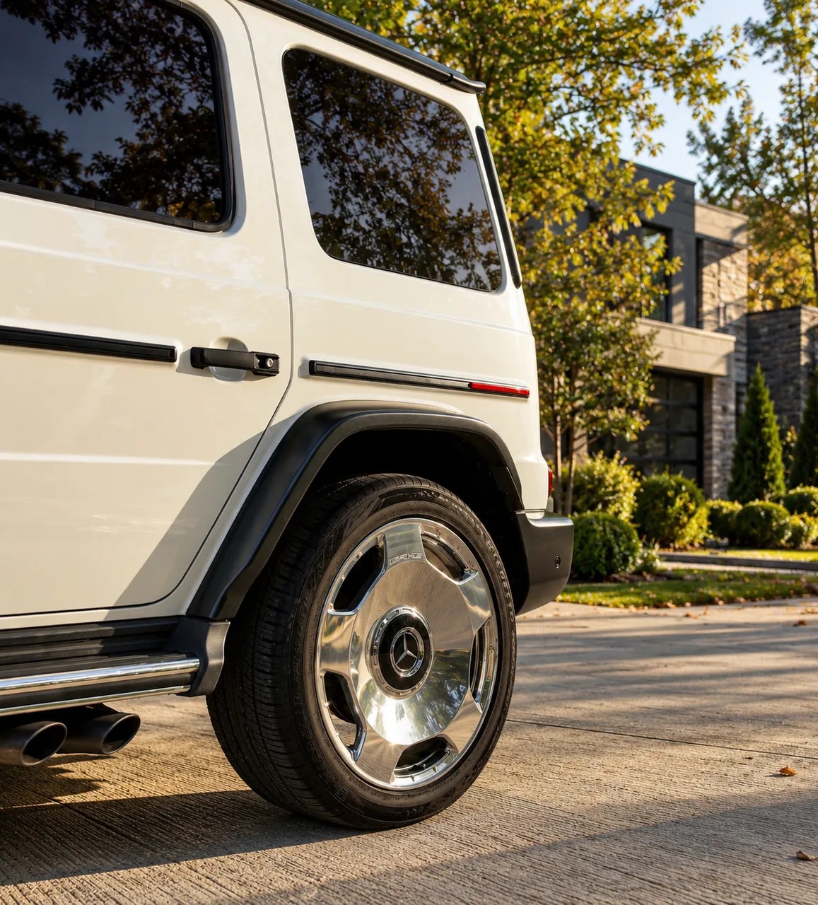 Mercedes AMG G63 — White [3]
