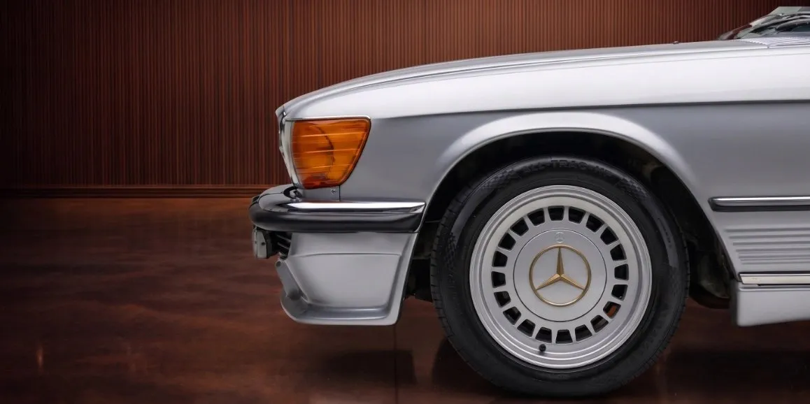 Mercedes Benz 450 SL close-up for wedding car rental in Grant County, WV