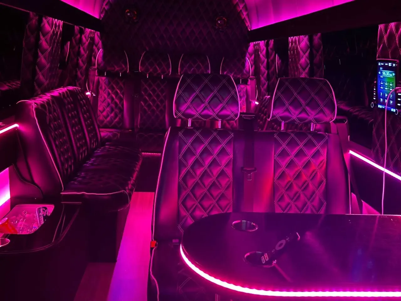 Black-painted Mercedes-Benz Executive Sprinter [3]