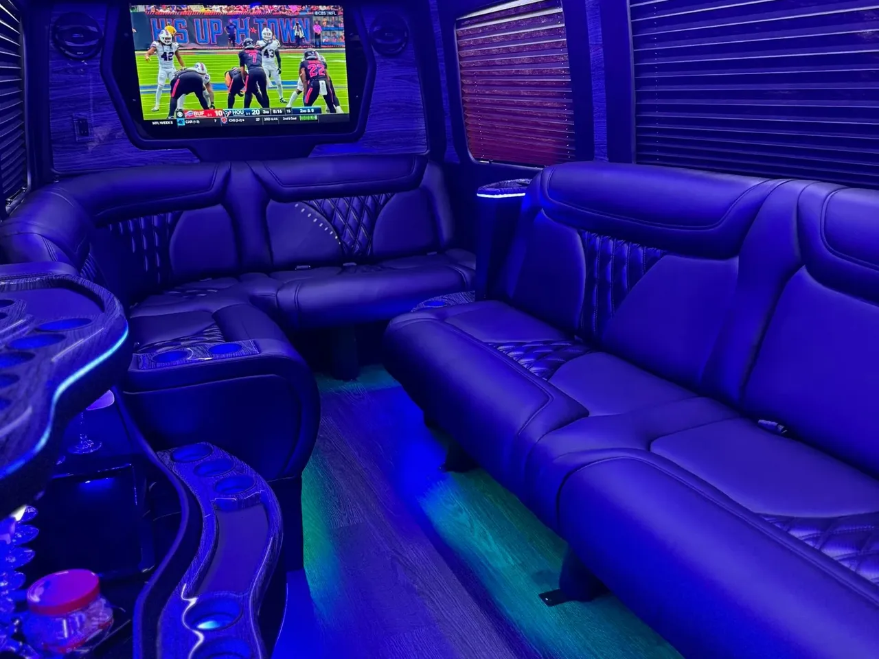 Mercedes-Benz Sprinter Limousine ready for booking
