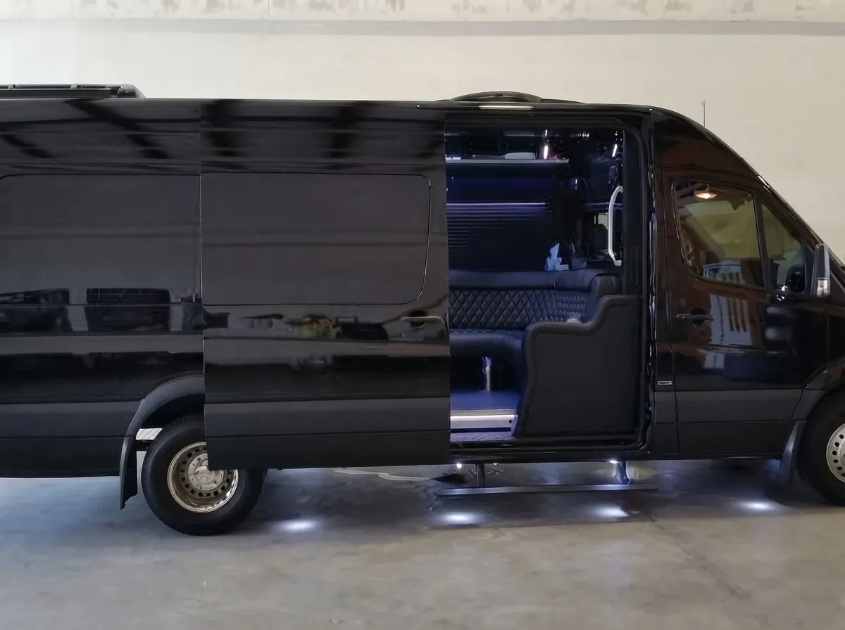 Black-painted Mercedes-Benz Sprinter Limousine [8]
