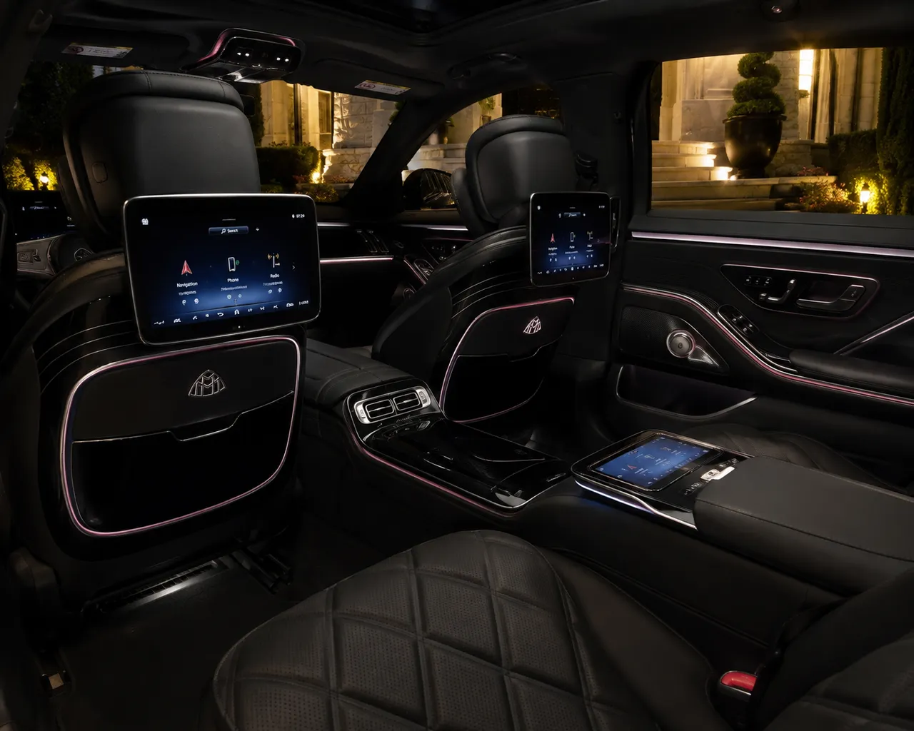 Mercedes Maybach S580 — Black ready for booking