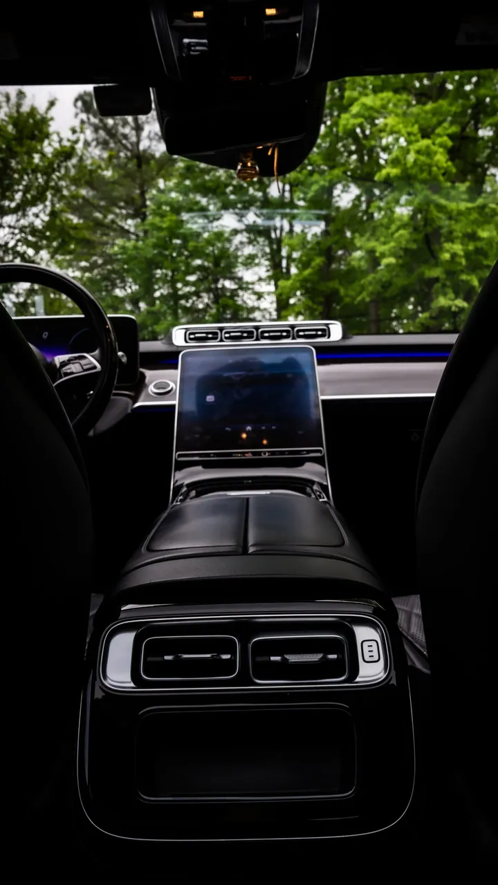 Mercedes Maybach S580 — Chrome [12]
