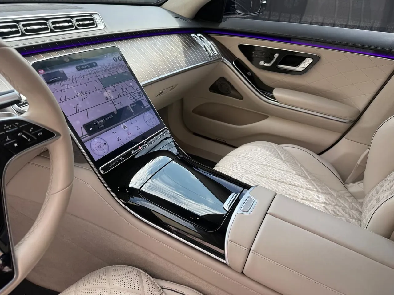 White-painted Mercedes S 580 [10]