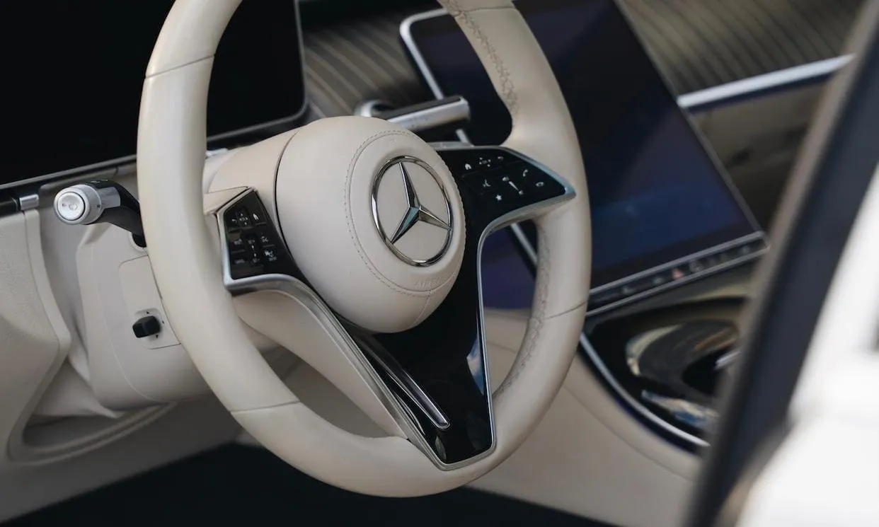White-painted Mercedes S 580 [6]