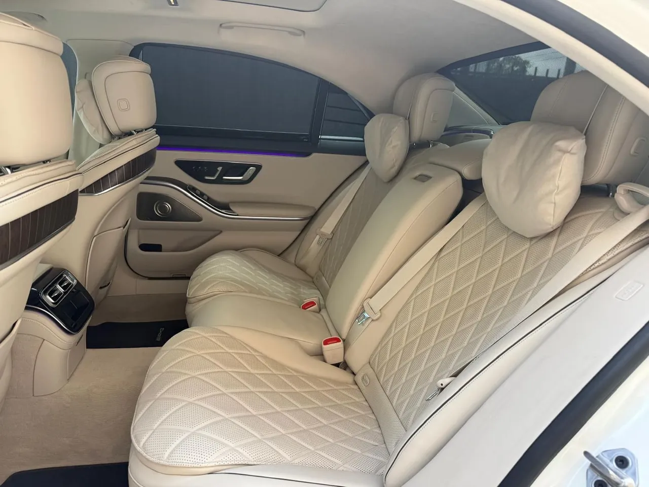 White-painted Mercedes S 580 [9]