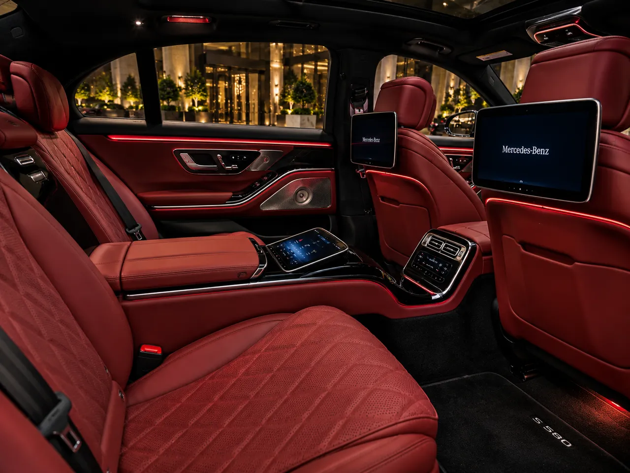 Black-painted Mercedes S580 Executive [2]