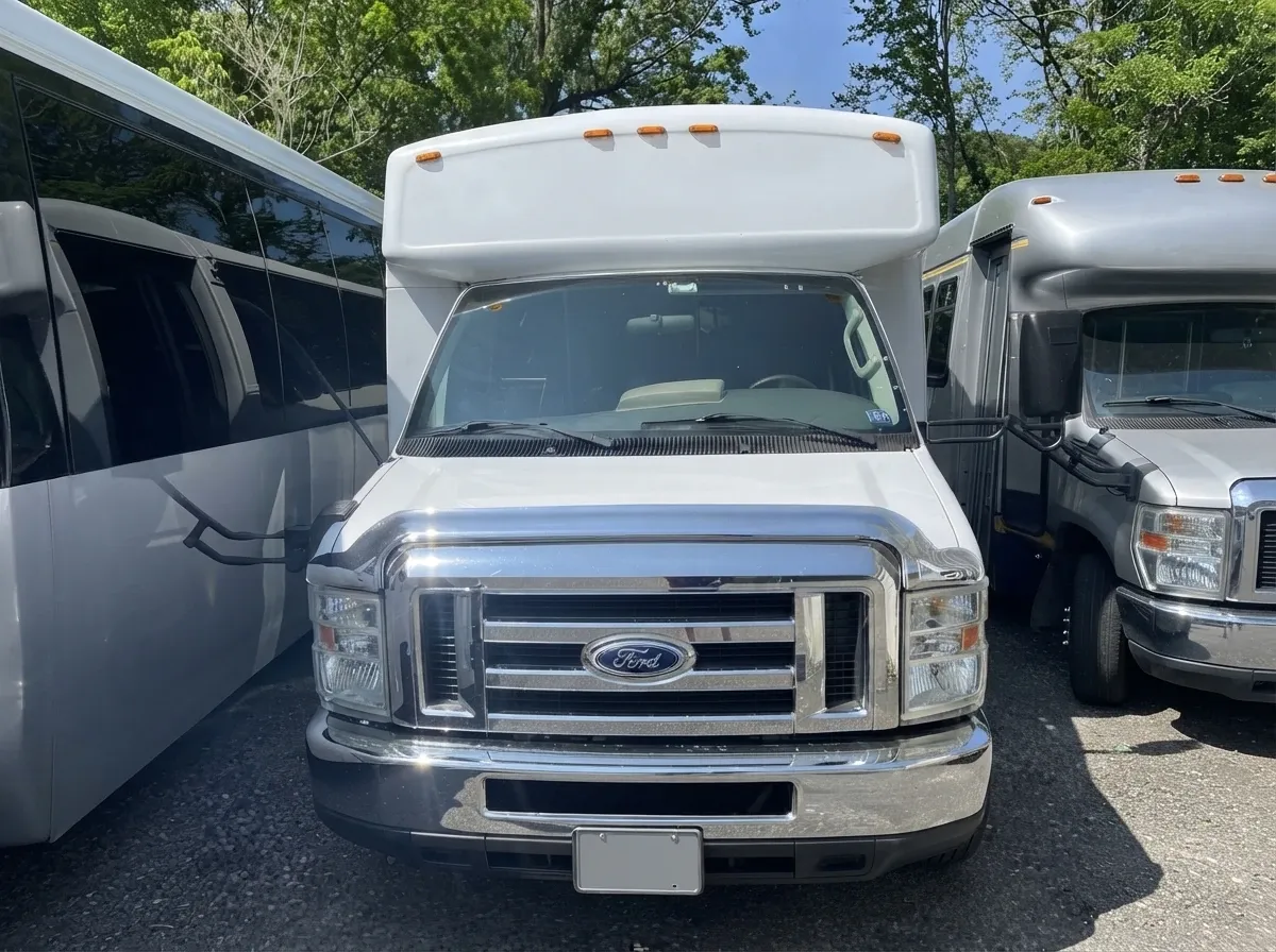 White-painted 18 Passenger Party Bus [2]