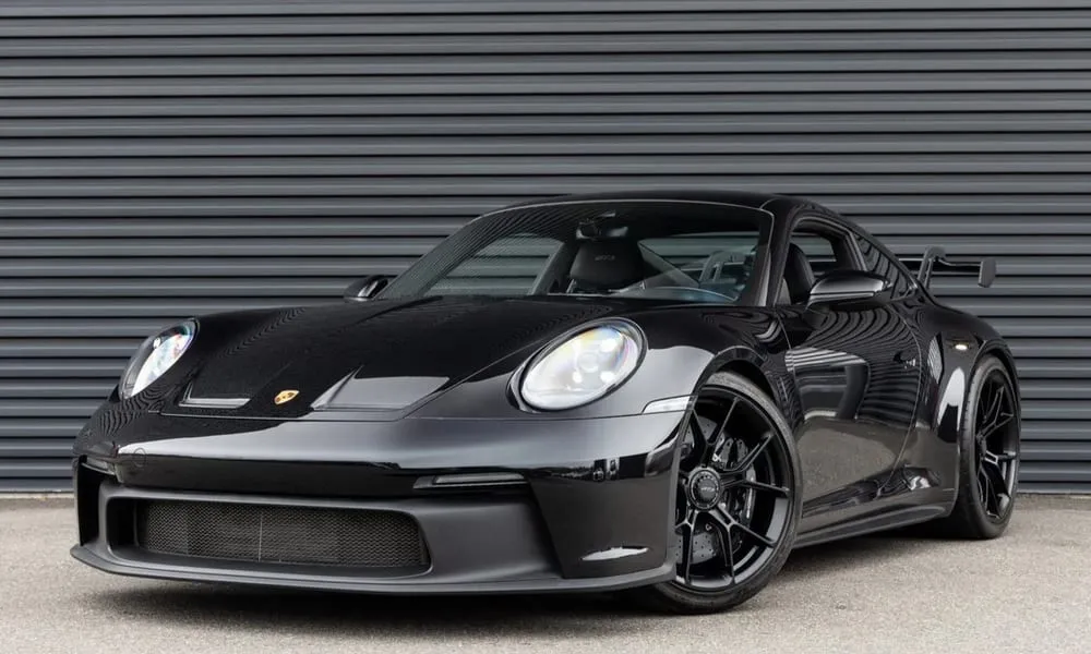 Black-painted Porsche 911 GT3 ready for booking
