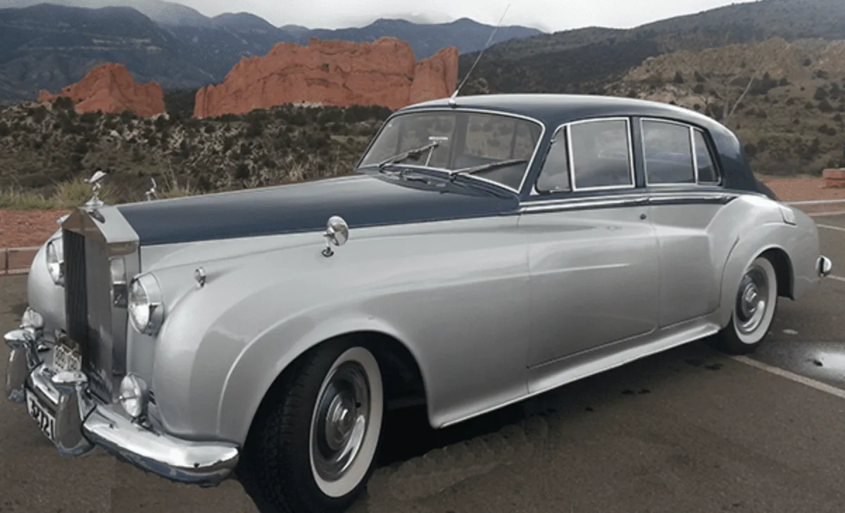 White Rolls Royce Cloud exterior, photo 2 for wedding car rental in Powder River County, MT