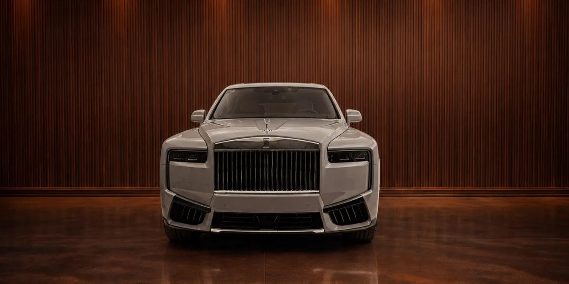 Silver-painted Rolls-Royce Cullinan ready for booking