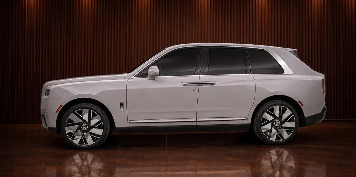 Silver Rolls-Royce Cullinan for wedding car rental in Toms River, NJ Silver Rolls-Royce Cullinan for wedding car rental in Toms River, NJ