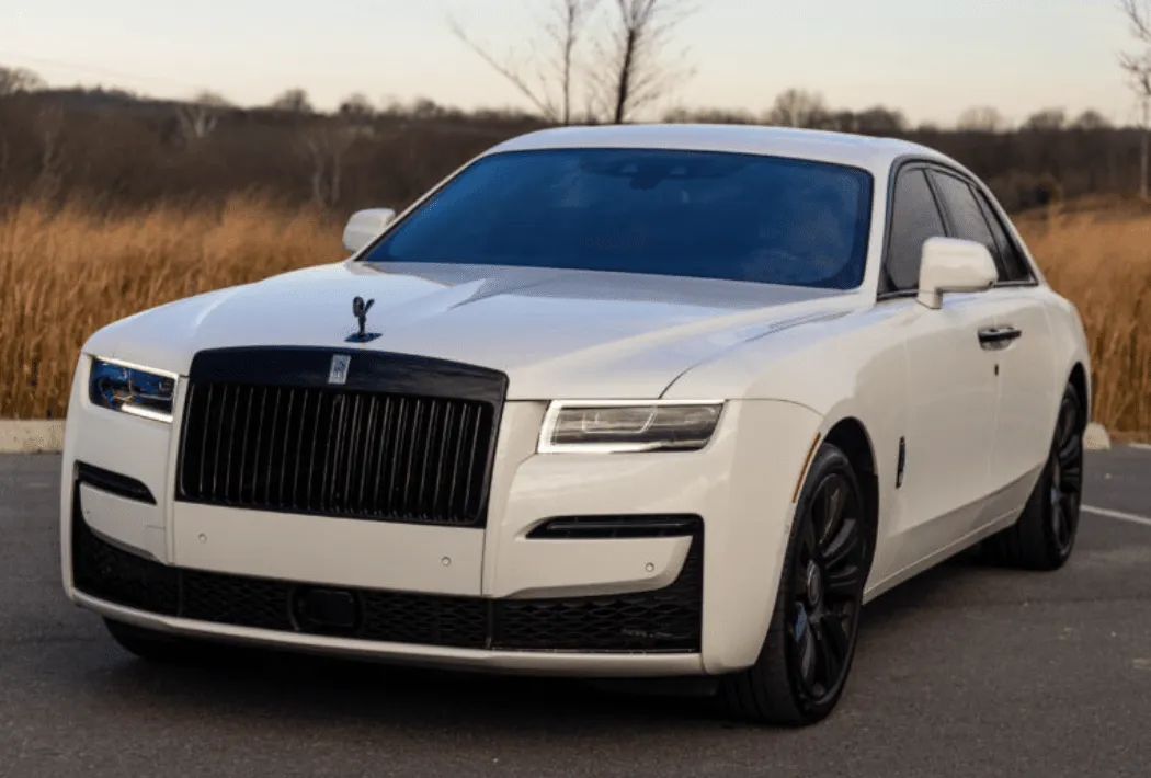 White Rolls Royce Ghost exterior, photo 2 for wedding car rental in Wirt County, WV