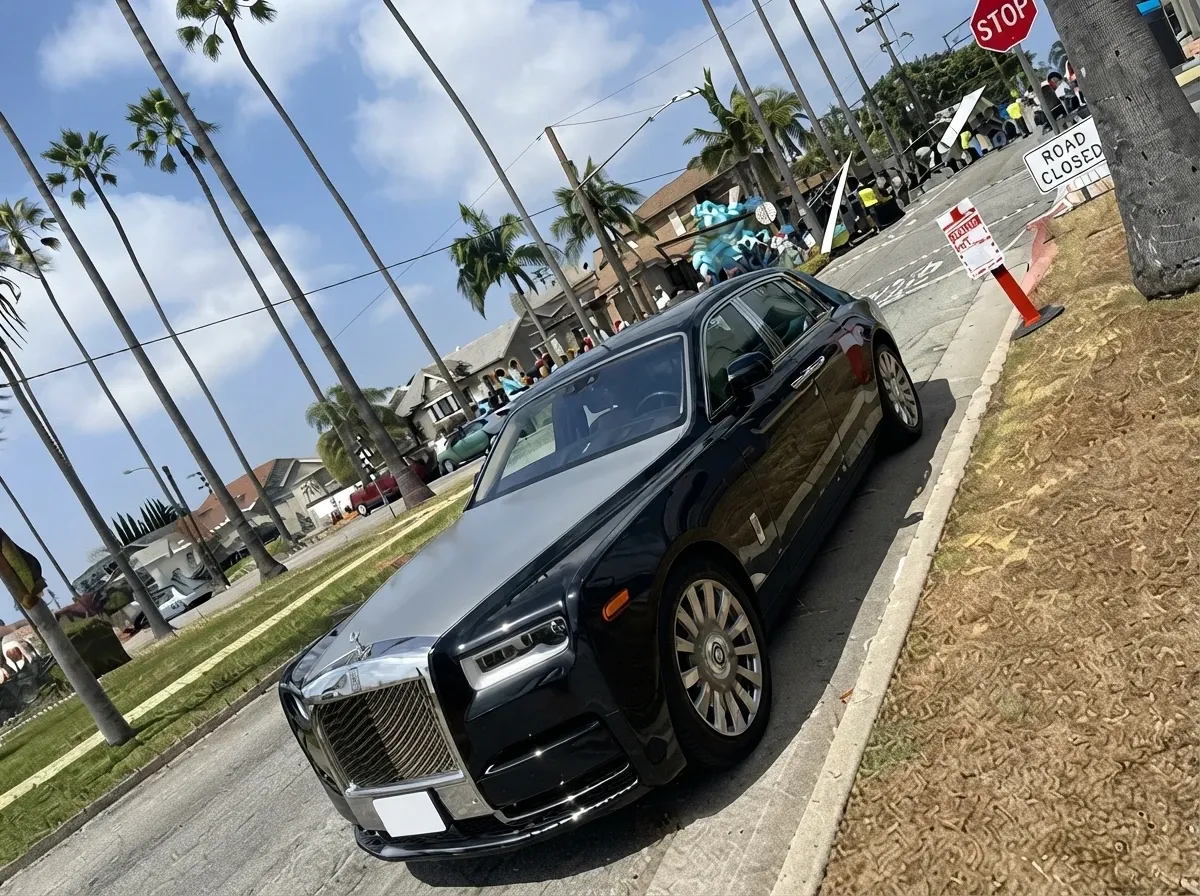 Rolls-Royce Phantom ready for booking
