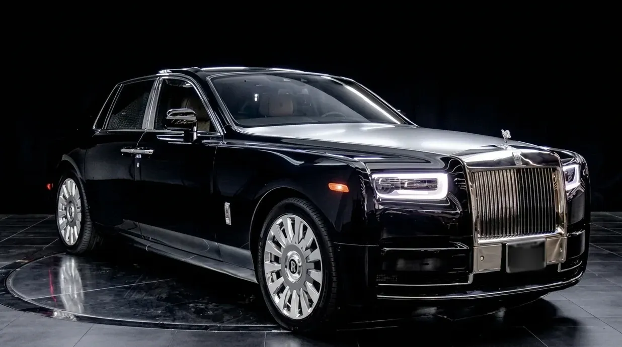 Rolls-Royce Phantom [2]